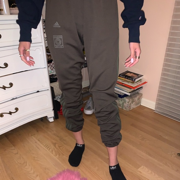 green calabasas pants